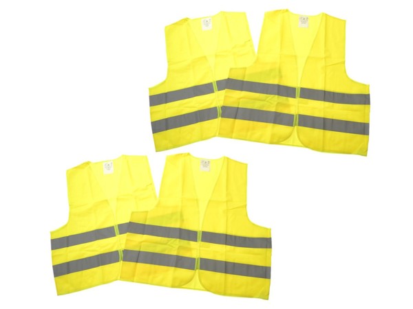 4x high-visibility vests for all vehicles according to EN ISO 20471 XL
