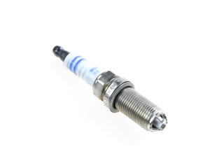 8x Z&uuml;ndkerze f&uuml;r PORSCHE Cayenne 4.8 957 958 970 4.8 BOSCH