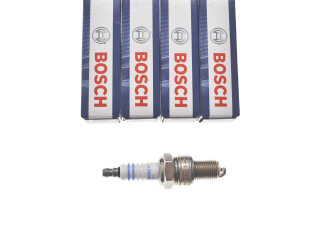 Kit dinspection pour PORSCHE 944 S2 3.0 : Bougies dallumage, filtre &agrave; huile, filtre &agrave; air, bouchon de vidange dhuile.