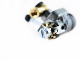 ポルシェ 356 フロント左上部用ホイールブレーキシリンダー